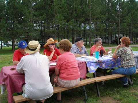 julypotluck2007.jpg